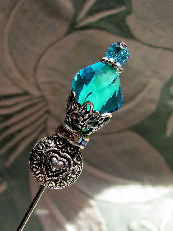 Blue jewel hair pin.jpg